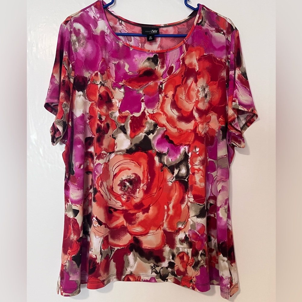Woman’s size 2x east5th top